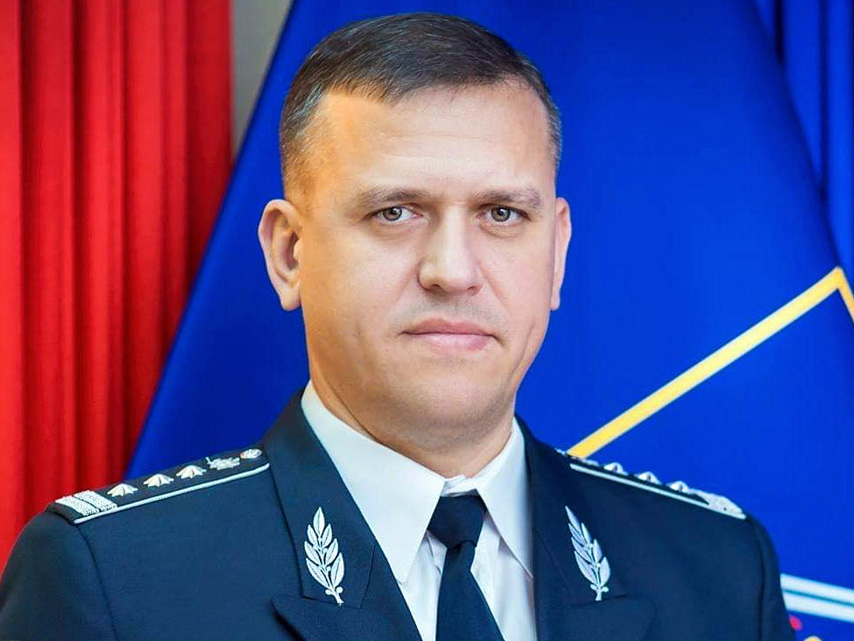 Alexandru Pînzari, ministru al apărării